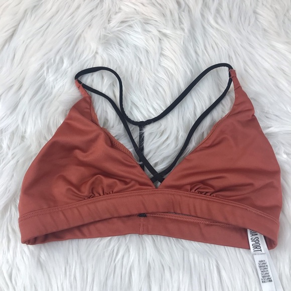 Victoria’s Secret Workout Bra - Picture 3 of 5